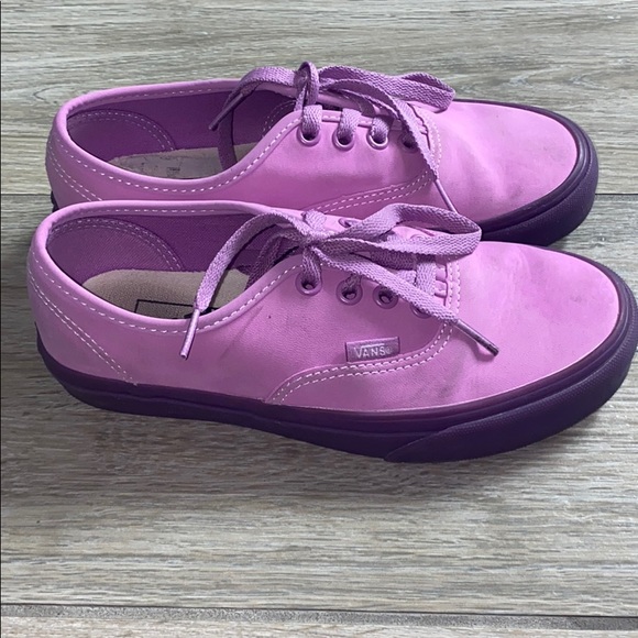 VANS - Picture 4 of 4